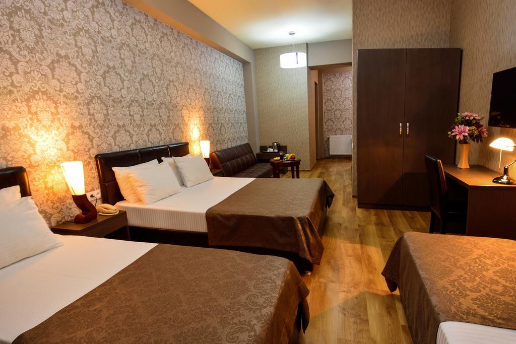 Hotel Diamond Tbilisi Phòng bức ảnh