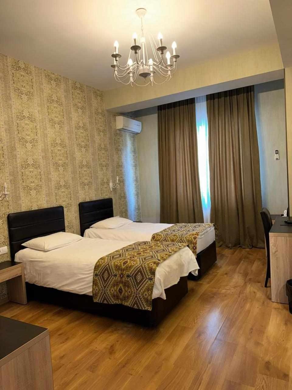 Hotel Diamond Tbilisi Ngoại thất bức ảnh