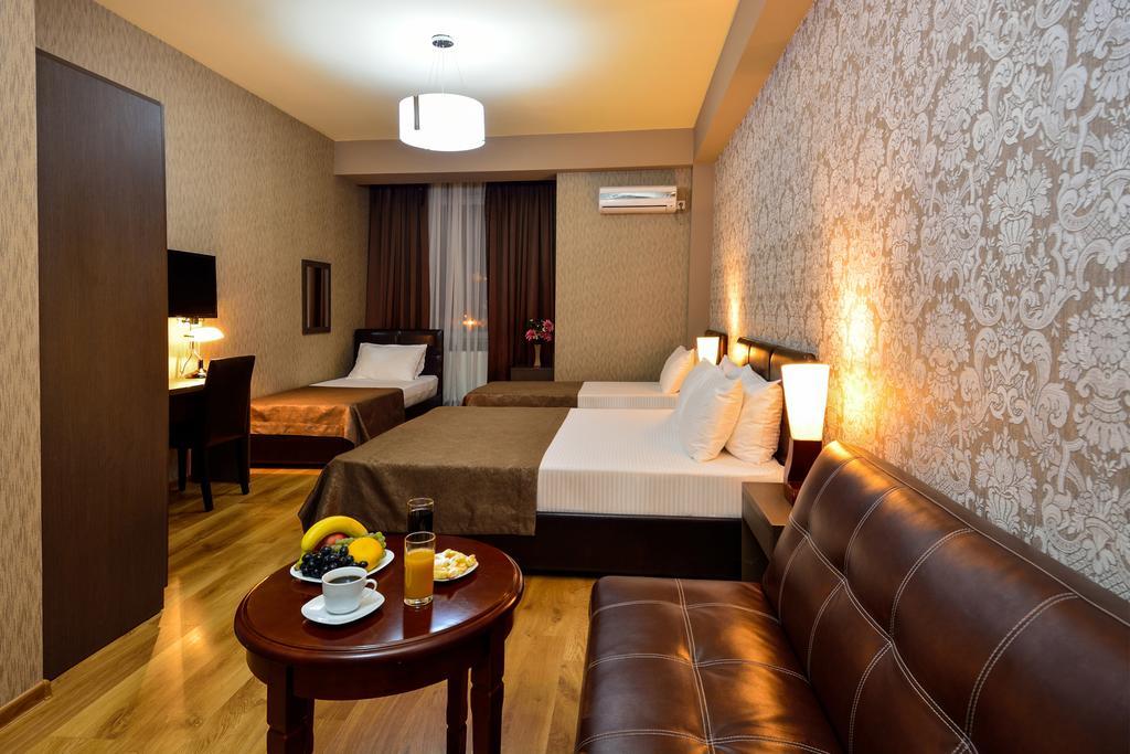 Hotel Diamond Tbilisi Ngoại thất bức ảnh