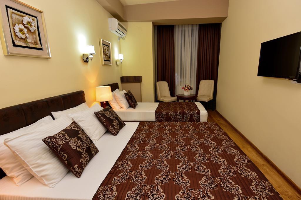 Hotel Diamond Tbilisi Phòng bức ảnh