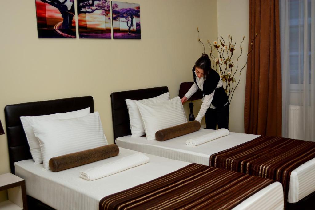 Hotel Diamond Tbilisi Ngoại thất bức ảnh