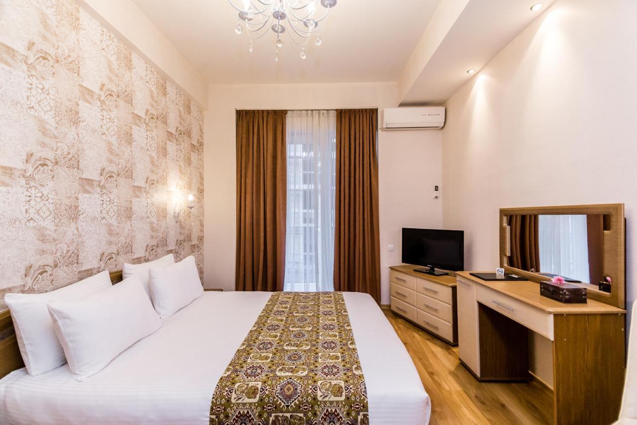 Hotel Diamond Tbilisi Ngoại thất bức ảnh