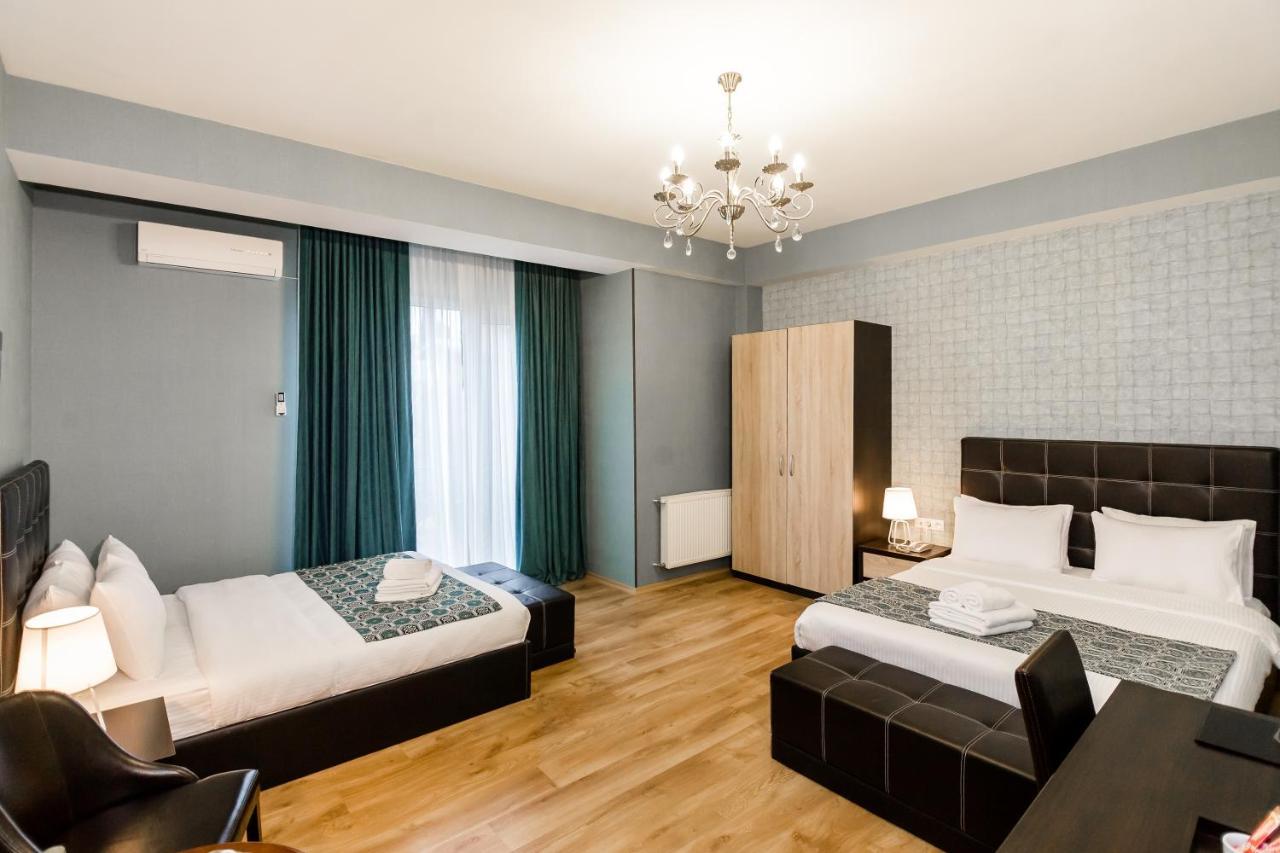 Hotel Diamond Tbilisi Ngoại thất bức ảnh