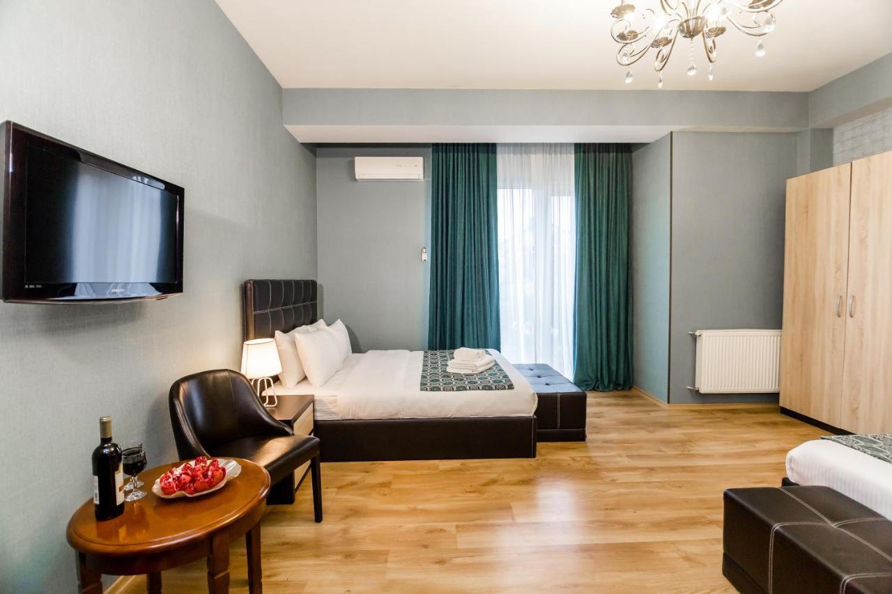 Hotel Diamond Tbilisi Ngoại thất bức ảnh