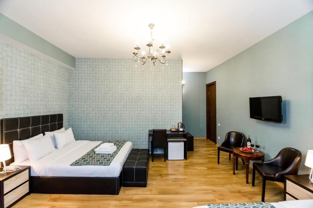 Hotel Diamond Tbilisi Ngoại thất bức ảnh